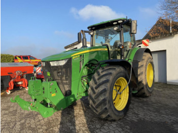 Trator JOHN DEERE 8400