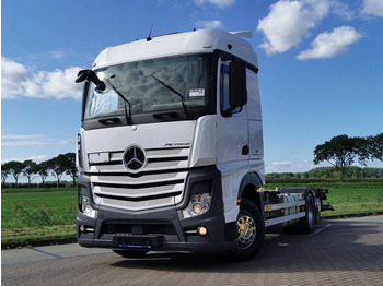 Camião transportador de contêineres/ Caixa móvel MERCEDES-BENZ Actros 2546