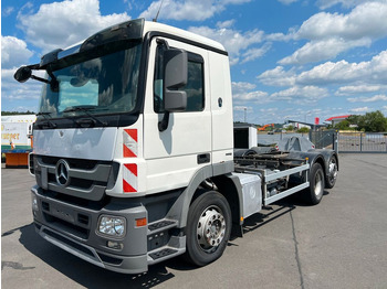 Camião chassi MERCEDES-BENZ Actros 2532