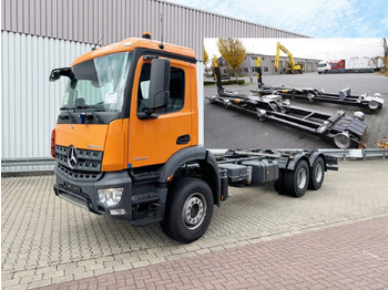 Camião chassi MERCEDES-BENZ Arocs