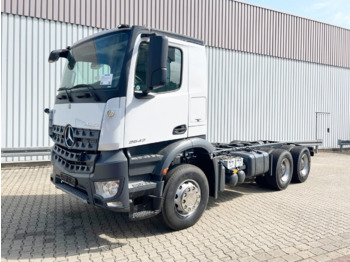 Camião chassi MERCEDES-BENZ Arocs 2642