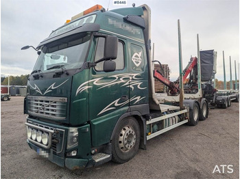 Camião de transporte de madeira VOLVO FH16