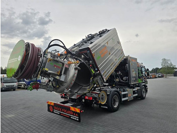 Caminhão limpa fossa SCANIA