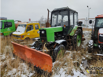 Trator BELARUS