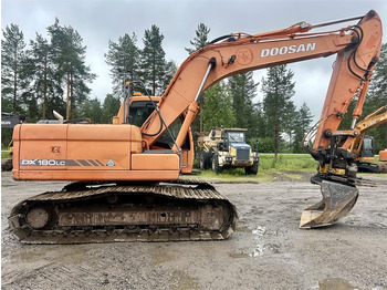 Leasing de Doosan DX180LC PYÖRITTÄJÄLLÄ  Doosan DX180LC PYÖRITTÄJÄLLÄ: foto 3