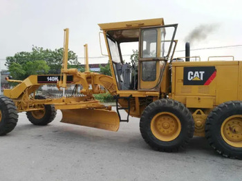 Motoniveladora CATERPILLAR 140H