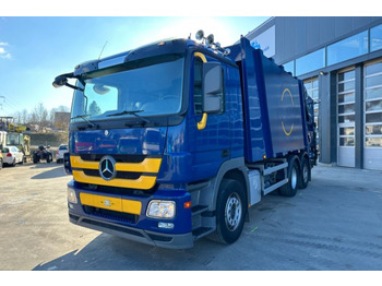 Caminhão de lixo MERCEDES-BENZ Actros 2532