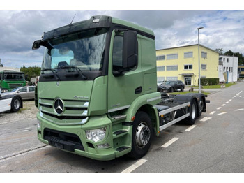 Camião chassi MERCEDES-BENZ Actros 2543