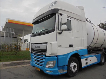 Tractor DAF XF 440