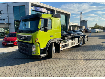 Caminhão de lixo Volvo FM  480: foto 4