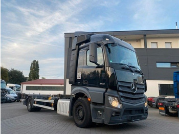 Camião transportador de contêineres/ Caixa móvel MERCEDES-BENZ Actros 1842