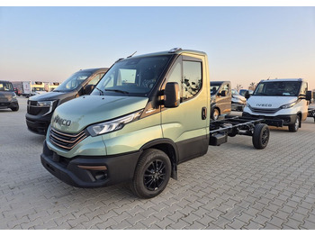 Caminhão reboque IVECO Daily