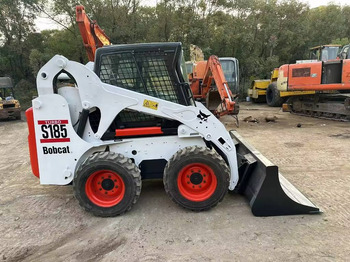 Mini pá carregadora BOBCAT S185