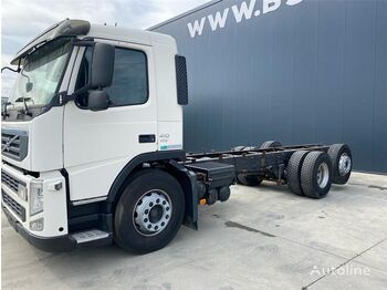 Camião chassi VOLVO FM