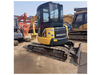 Mini escavadeira KOMATSU PC35