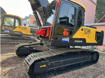 Escavadora de rastos VOLVO EC240