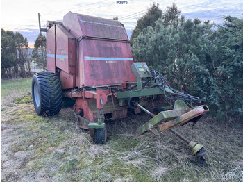 Máquina para produção de feno