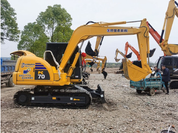 Escavadora de rastos KOMATSU PC70-8