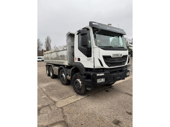 Camião basculante IVECO Trakker