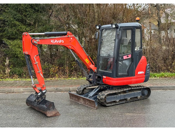 Mini escavadeira KUBOTA KX61-3