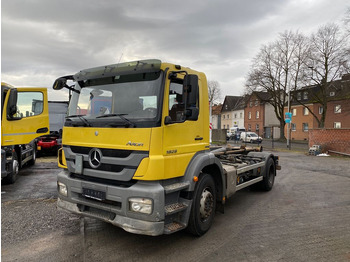 Camião polibenne MERCEDES-BENZ Axor 1829