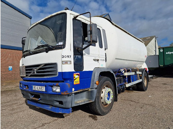 Caminhão tanque VOLVO FL 250