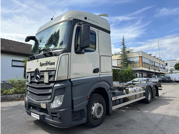 Camião transportador de contêineres/ Caixa móvel MERCEDES-BENZ Actros 2542