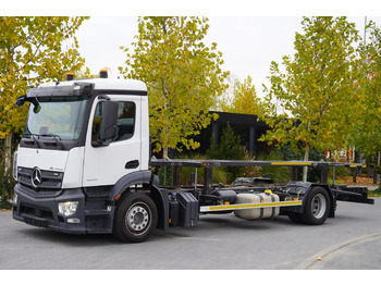 Camião transportador de contêineres/ Caixa móvel MERCEDES-BENZ Actros