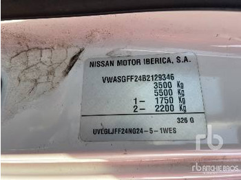 Caminhão com plataforma aérea NISSAN CABSTAR 35.11 2011 GSR E200TE4 18 m on 4x2 Ca ...: foto 5