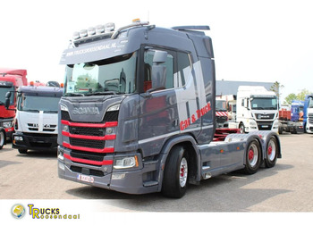 Tractor SCANIA R 520