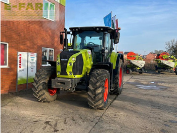 Trator CLAAS Arion 630