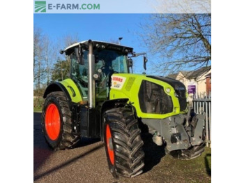 Trator CLAAS Axion 830