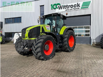 Trator CLAAS Axion 920