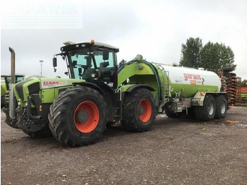 Trator CLAAS Xerion 3800