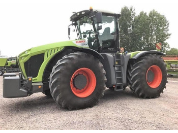 Trator CLAAS Xerion 4000