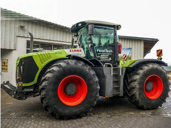 Trator CLAAS Xerion