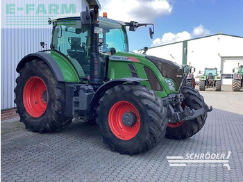 Trator FENDT 724 Vario