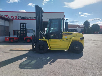 Empilhadeira a diesel HYSTER