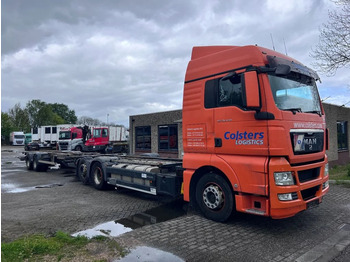 Camião transportador de contêineres/ Caixa móvel MAN TGX 26.440