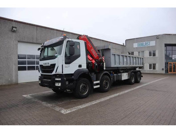 Camião com sistema de cabo IVECO Trakker