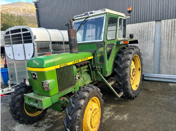 Trator JOHN DEERE 2130