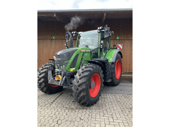 Trator FENDT 724 Vario