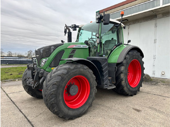 Trator FENDT 724 Vario