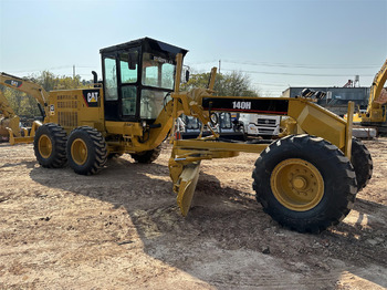 Motoniveladora CATERPILLAR 140H