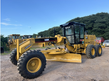 Motoniveladora CATERPILLAR 140K