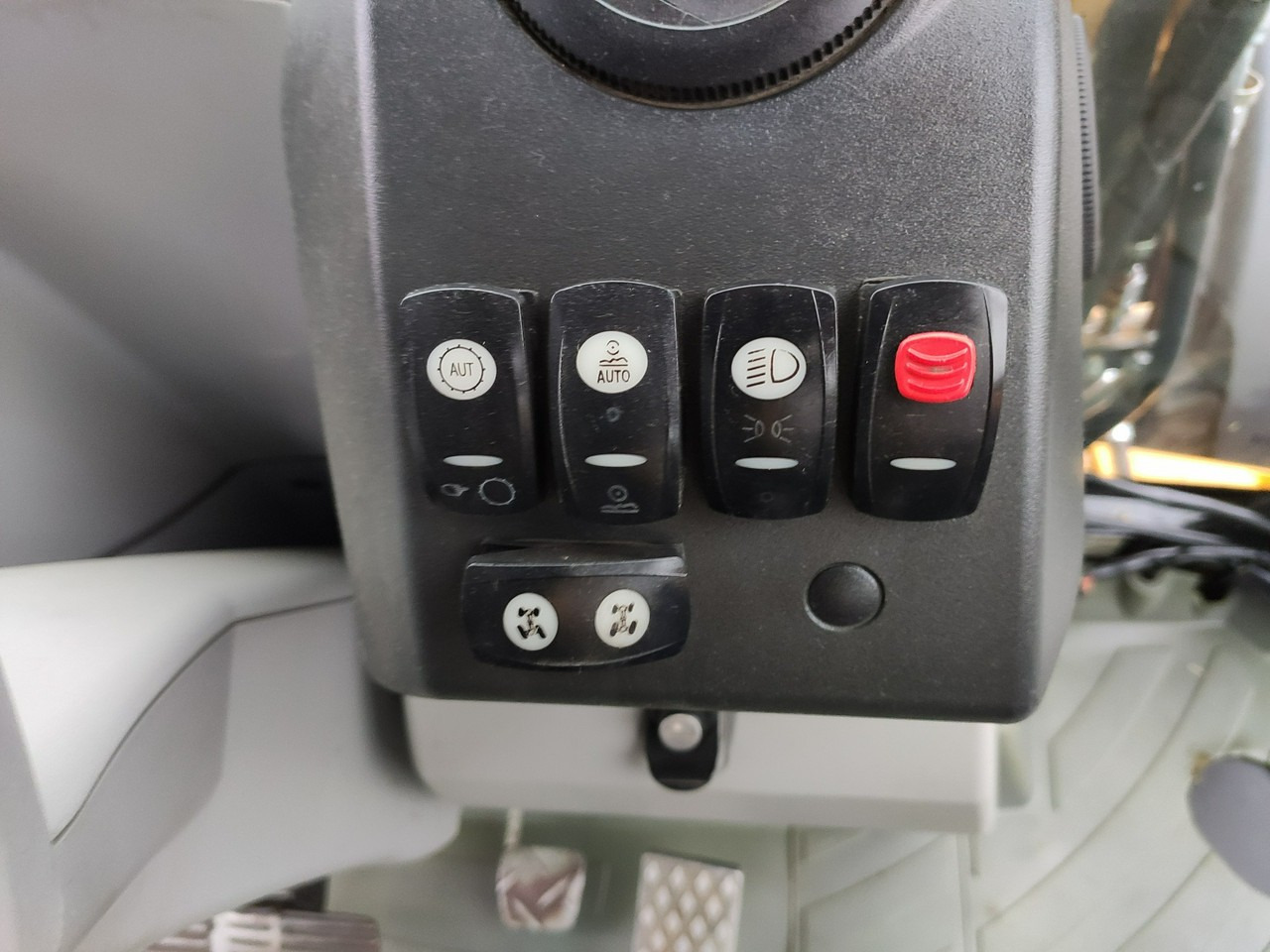 Retroescavadeira Caterpillar 444E Premier Sterowanie na Joystickach FULL OPCJA: foto 29 Retroescavadeira Caterpillar 444E Premier Sterowanie na Joystickach FULL OPCJA: foto 29