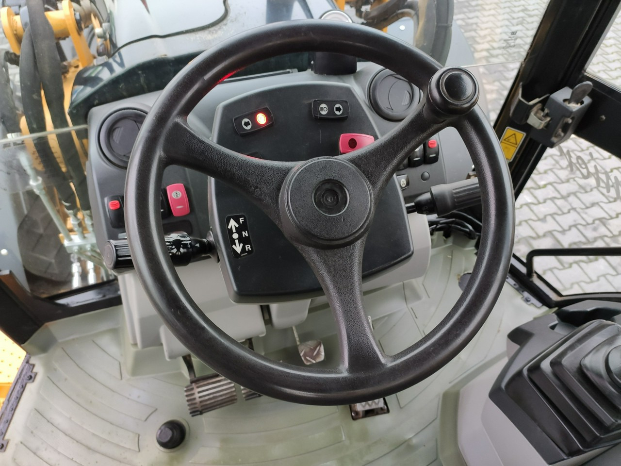 Retroescavadeira Caterpillar 444E Premier Sterowanie na Joystickach FULL OPCJA: foto 28 Retroescavadeira Caterpillar 444E Premier Sterowanie na Joystickach FULL OPCJA: foto 28