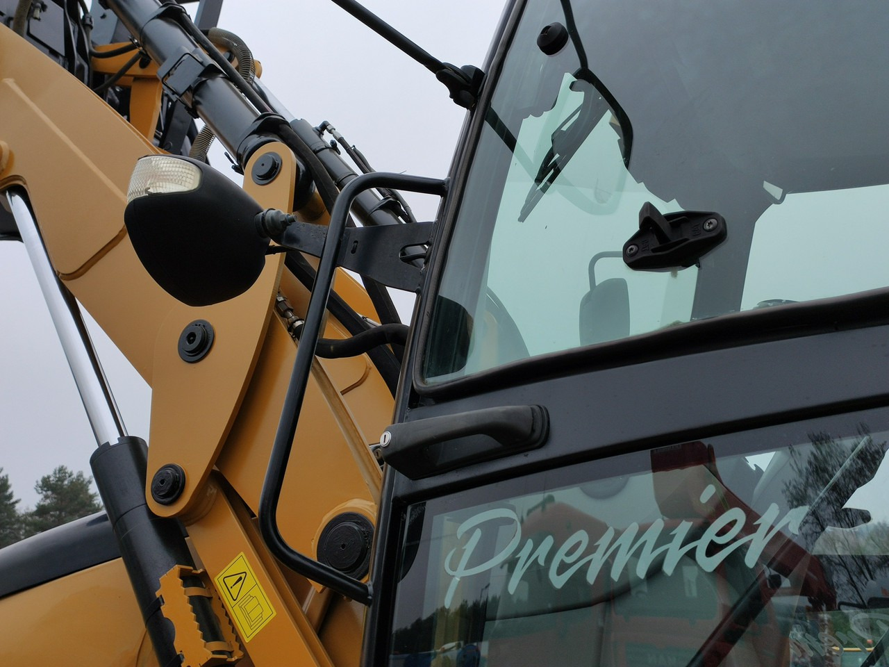 Retroescavadeira Caterpillar 444E Premier Sterowanie na Joystickach FULL OPCJA: foto 10 Retroescavadeira Caterpillar 444E Premier Sterowanie na Joystickach FULL OPCJA: foto 10