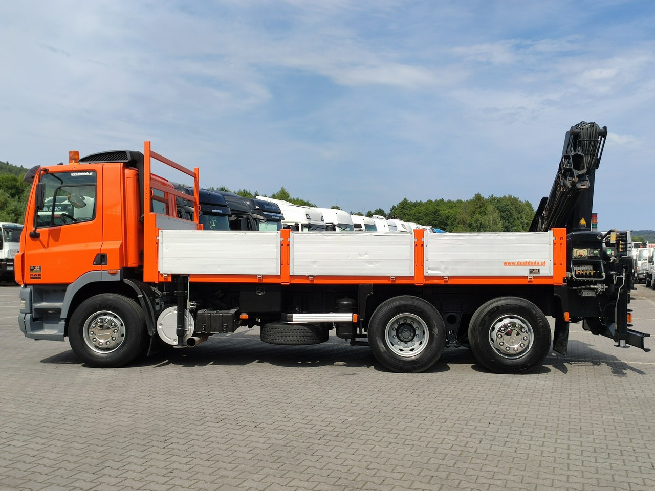 Camião de caixa aberta/ Plataforma, Camião grua DAF CF 85.380 6x2 Oś Skrętna Skrzynia HDS HIAB 220C + Pilot: foto 8