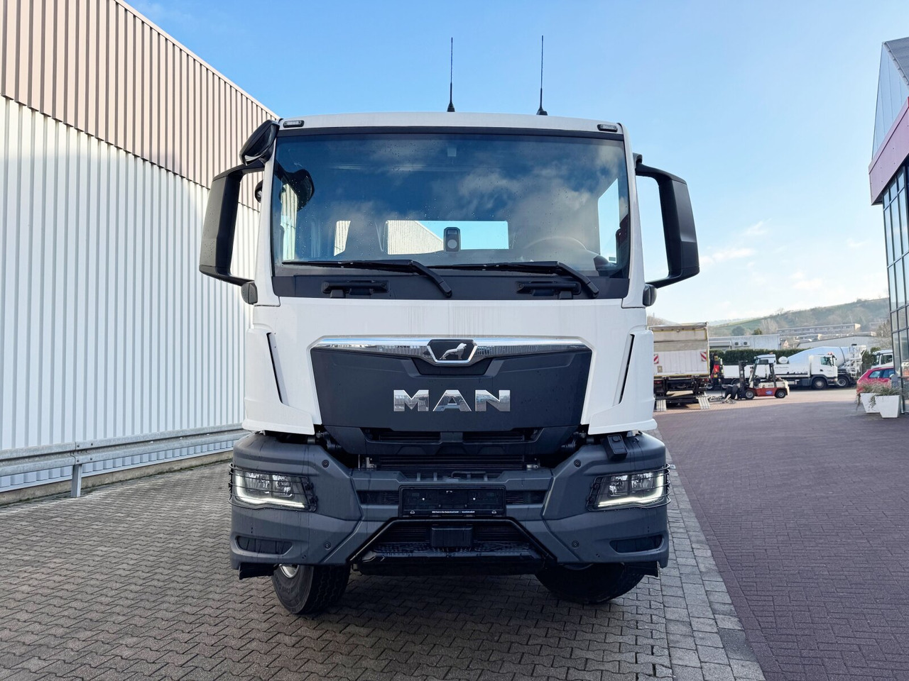 Leasing de MAN TGS 41.440 8x4 BB TGS 41.440 8x4 BB, 5x VORHANDEN, Meiller Stahlmulde 18m³ MAN TGS 41.440 8x4 BB TGS 41.440 8x4 BB, 5x VORHANDEN, Meiller Stahlmulde 18m³: foto 9